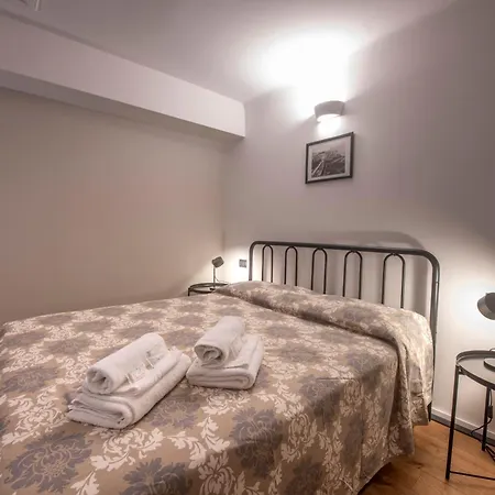 227 - Largo Zecca Luxury - Nel Cuore Del Centro Di * Genova